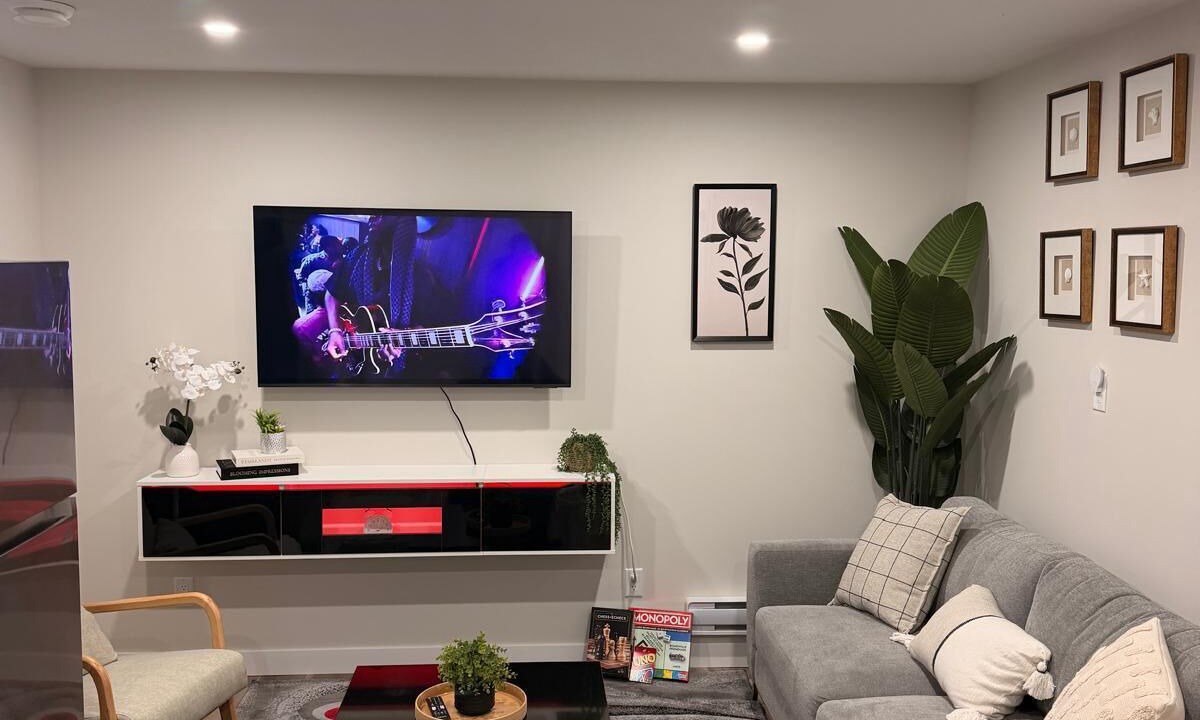 Photo of Livingroom in Regina