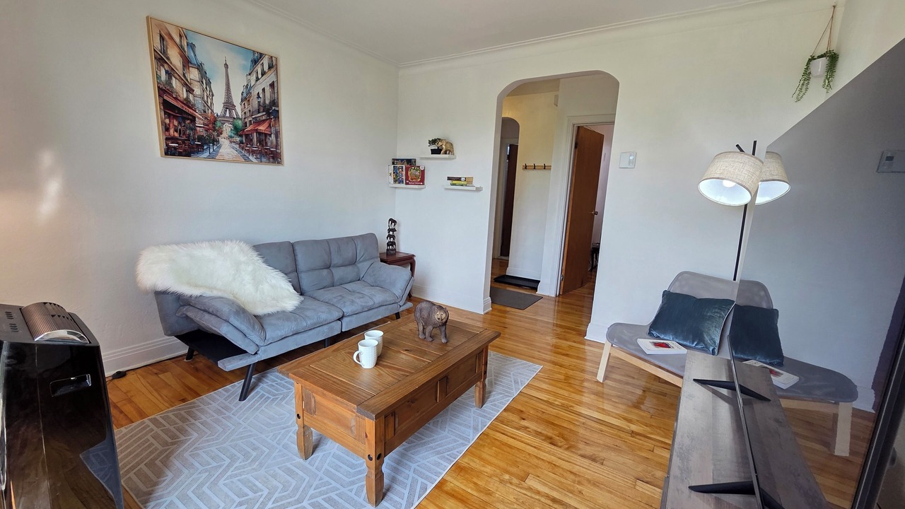Photo of Livingroom in Little Italy