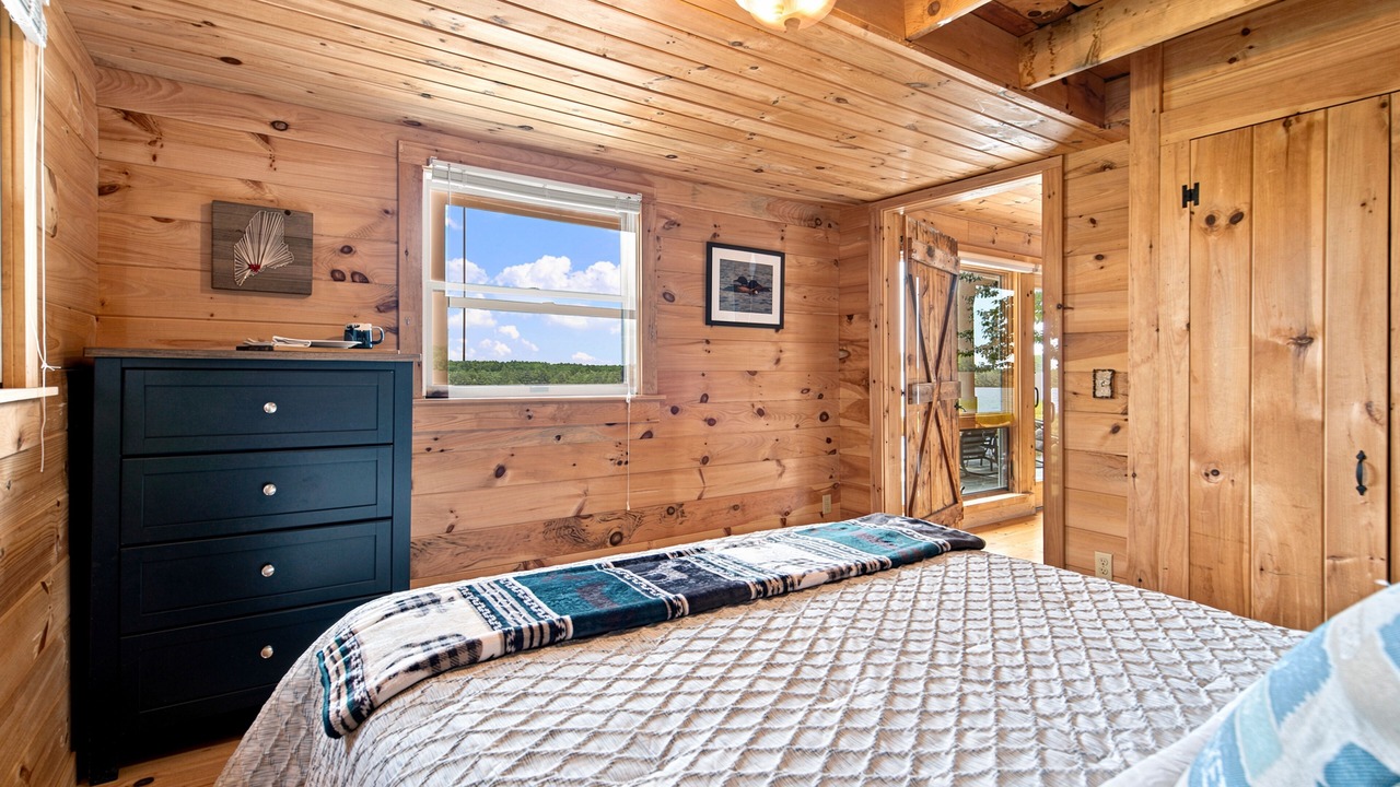 Photo of Bedroom in Damariscotta