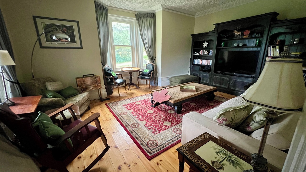 Photo of Livingroom in Cavan-Monaghan
