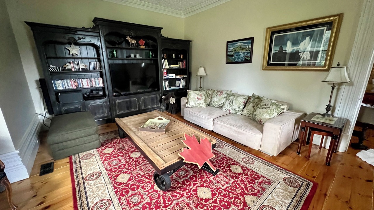 Photo of Livingroom in Cavan-Monaghan