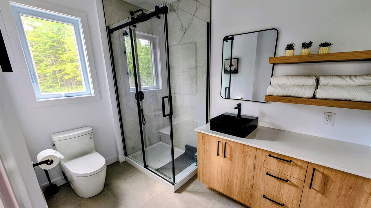 Photo of Bathroom in Adstock