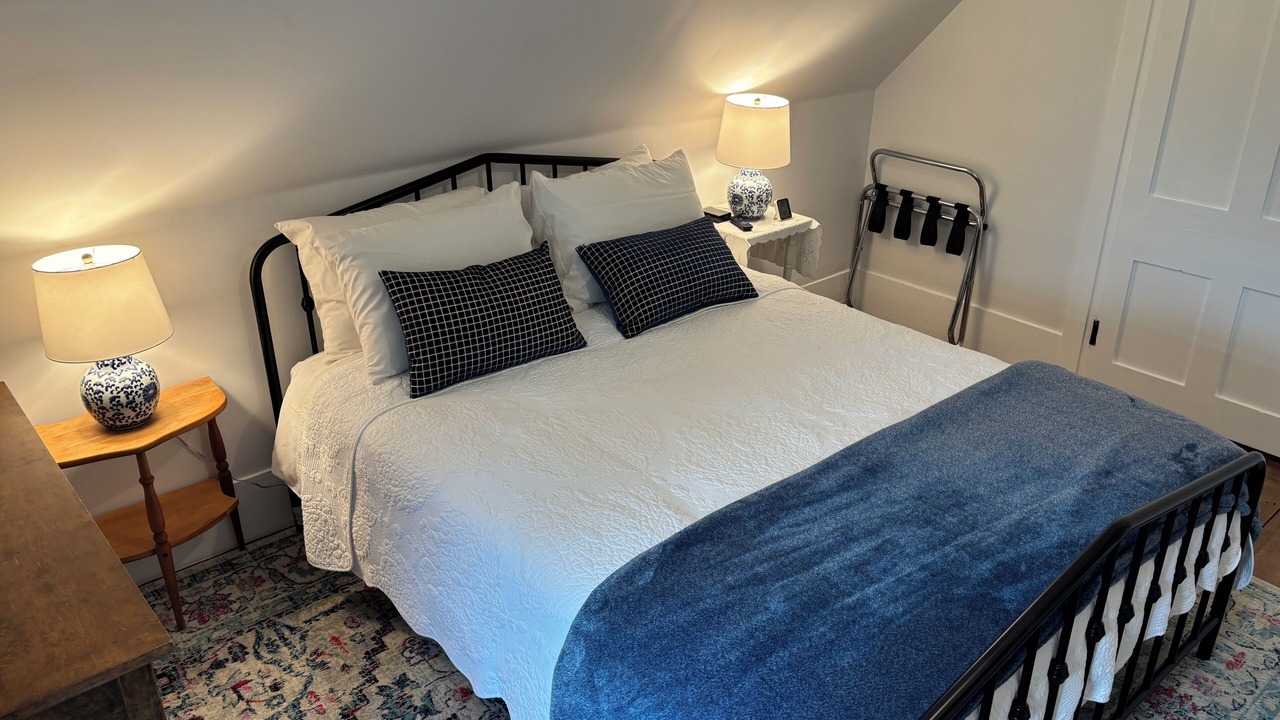 Photo of Bedroom in Aspy Bay