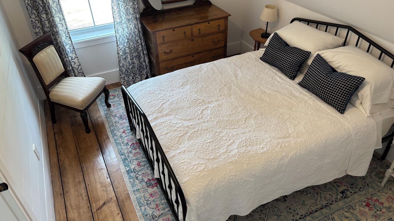 Photo of Bedroom in Aspy Bay