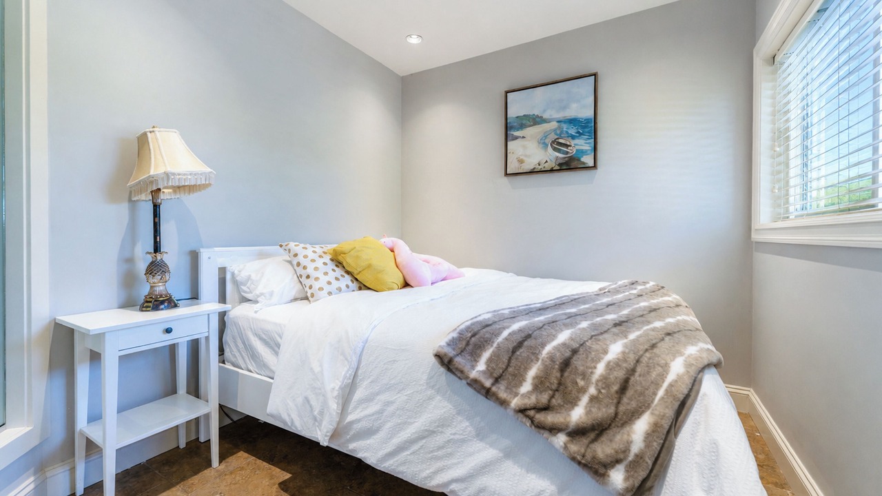 Photo of Bedroom in Newton