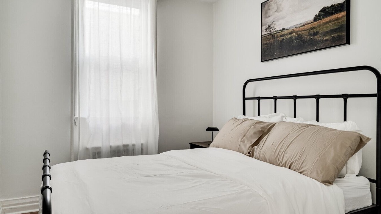 Photo of Bedroom in Sunnyside