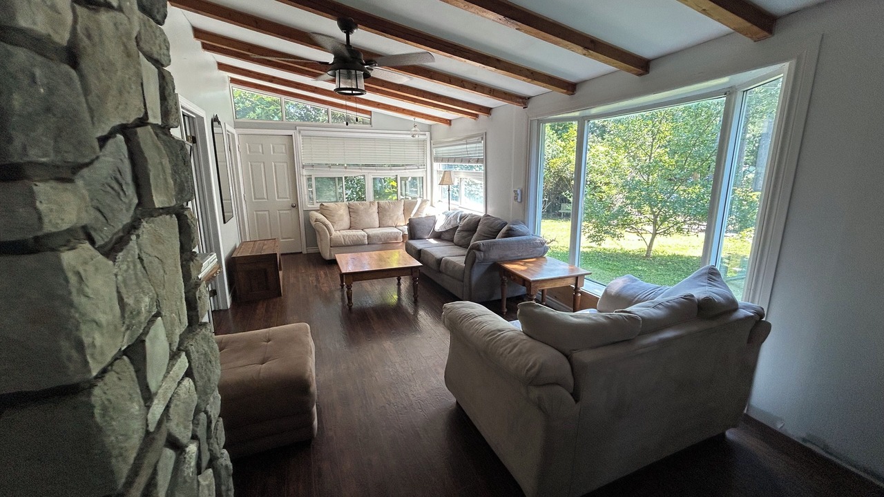 Photo of Livingroom in Severn