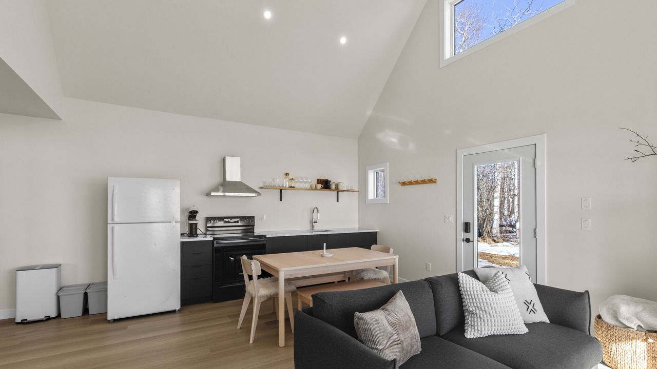 Photo of Livingroom in Northern Alberta