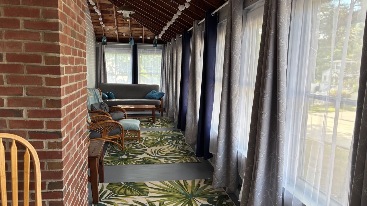 Photo of Livingroom in Camp Ellis