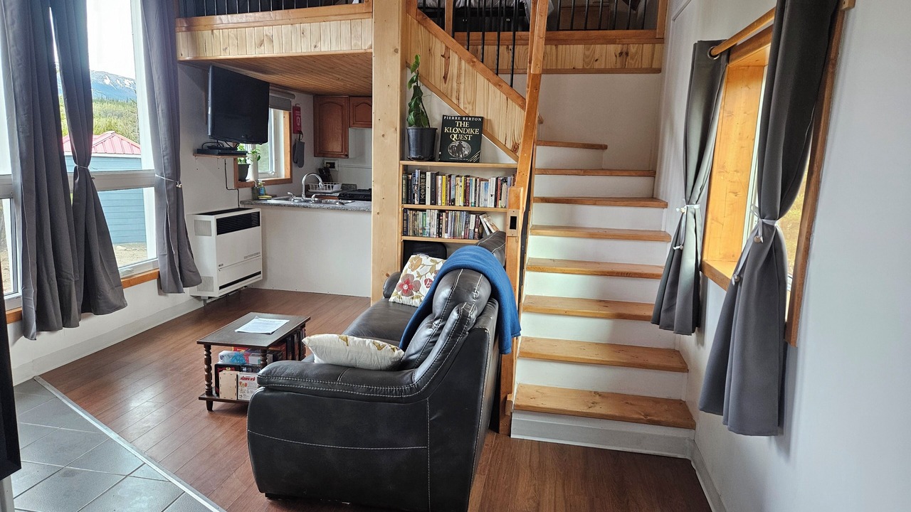 Photo of Livingroom in Whitehorse