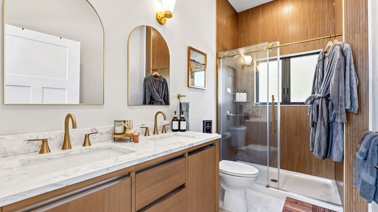 Photo of Bathroom in Lunenburg County