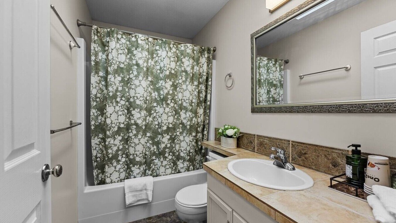 Photo of Bathroom in North Glenmore