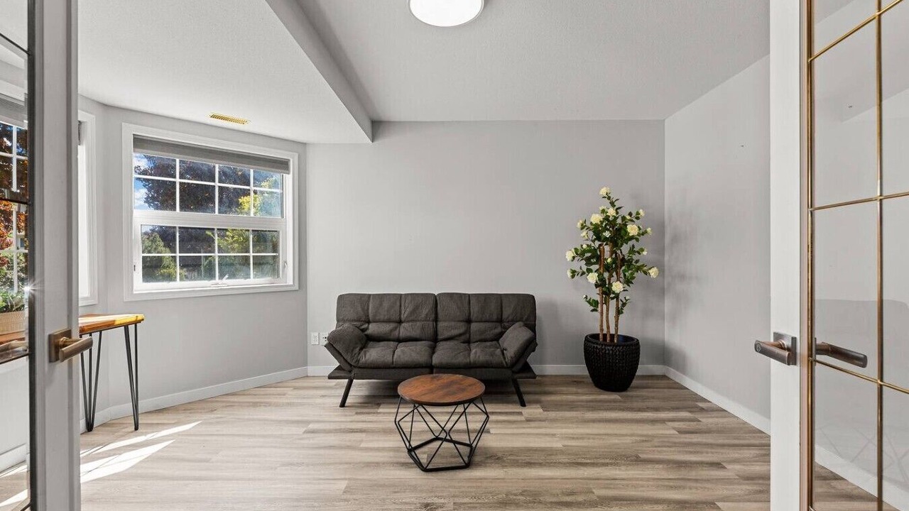 Photo of Livingroom in North Glenmore