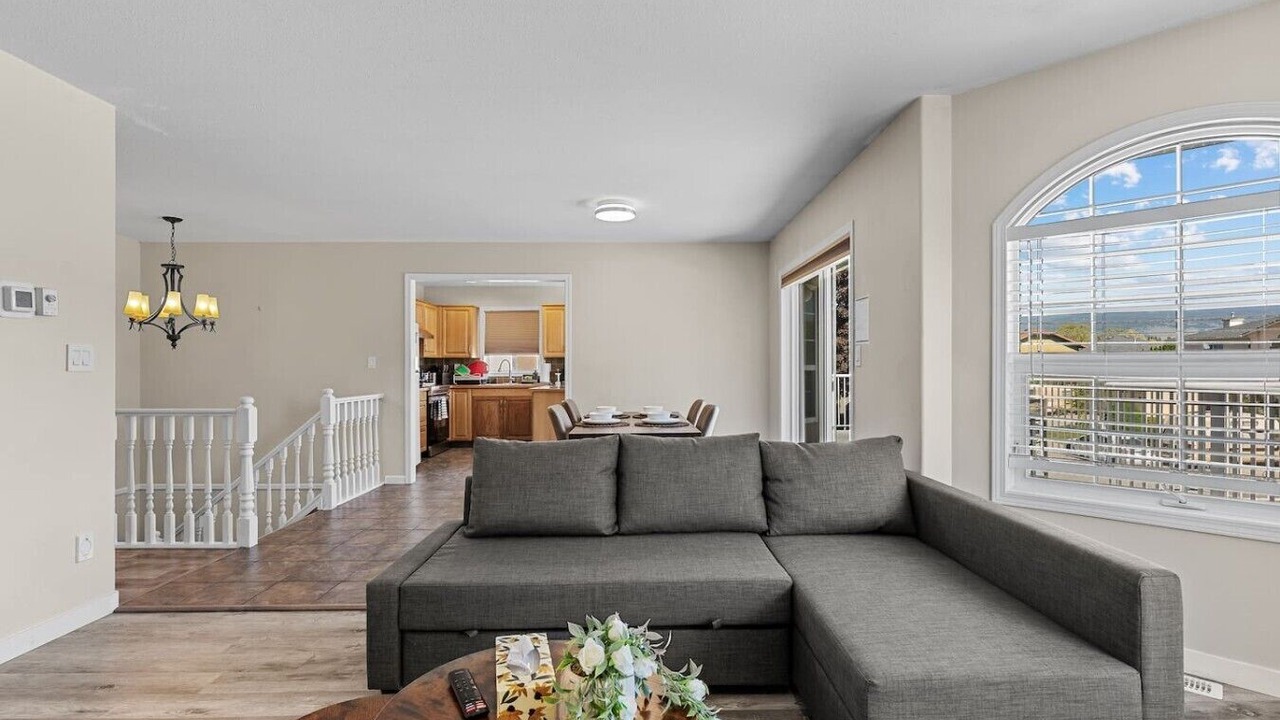 Photo of Livingroom in North Glenmore
