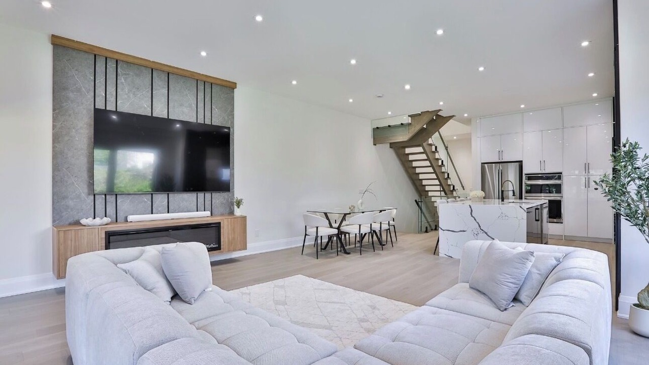 Photo of Livingroom in Port Credit