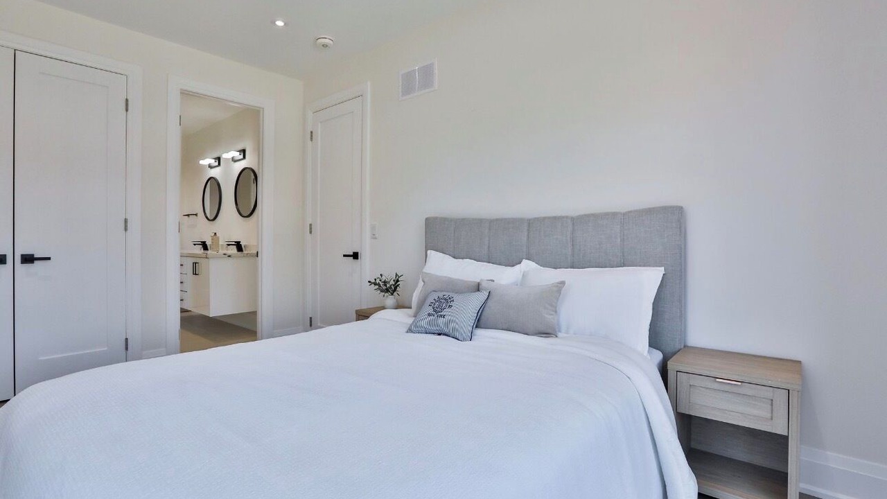 Photo of Bedroom in Port Credit