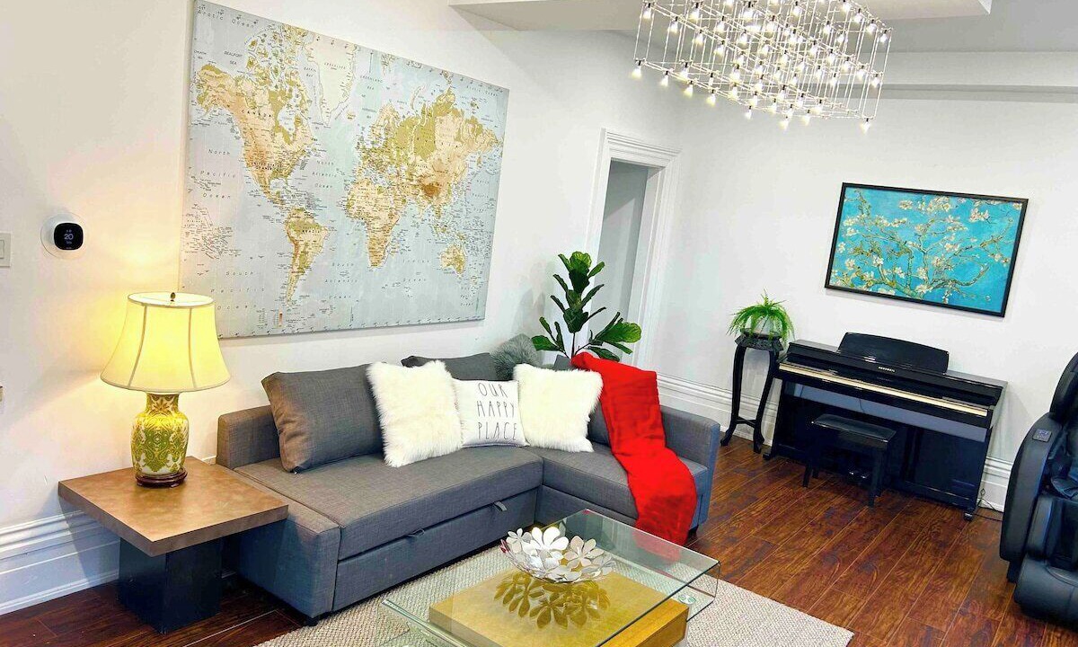 Photo of Livingroom in Campbellford