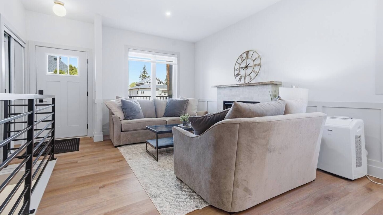 Photo of Livingroom in Lacombe