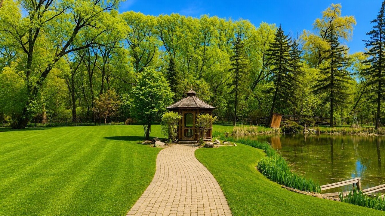 Photo of Outdoor in Thornhill