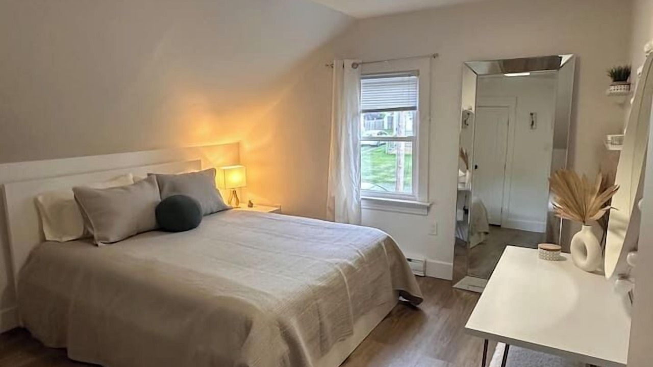 Photo of Bedroom in Truro