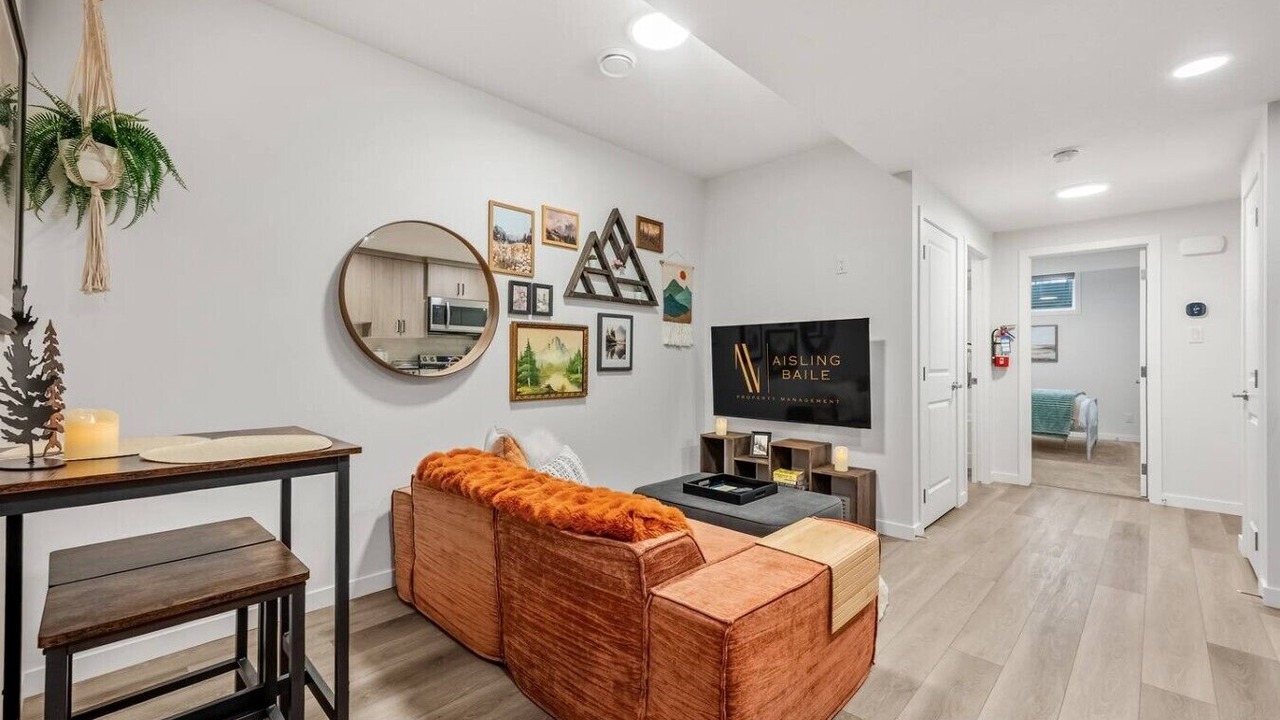 Photo of Livingroom in Southeast Calgary