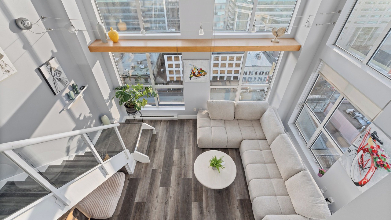 Photo of Livingroom in Downtown Vancouver