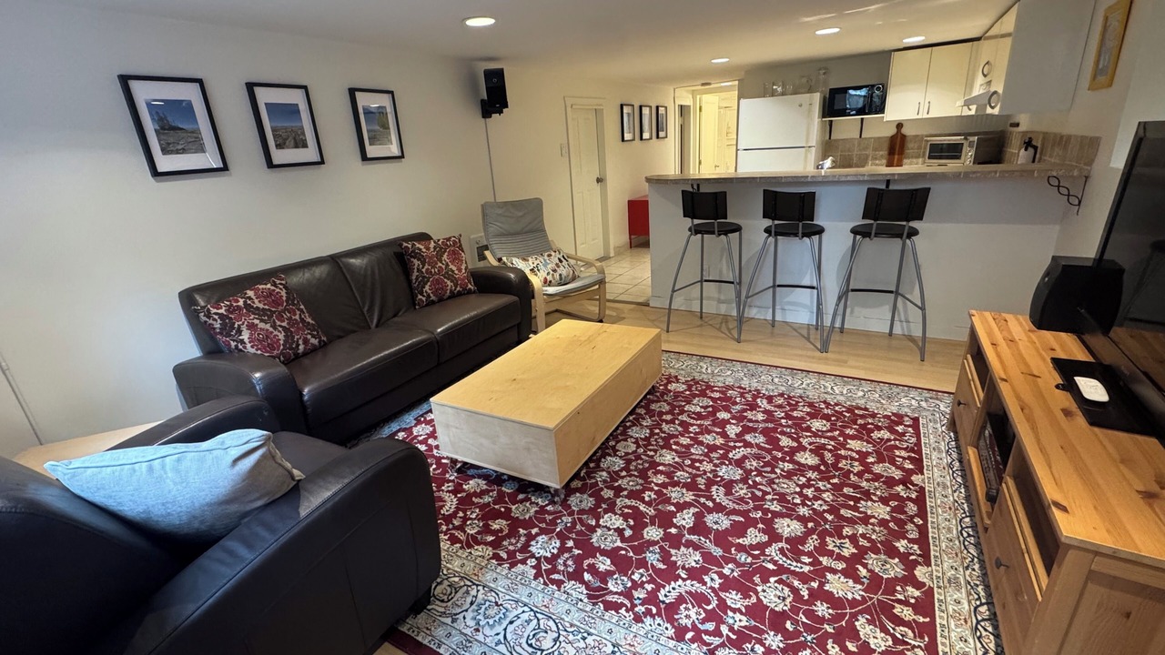 Photo of Livingroom in Riley Park