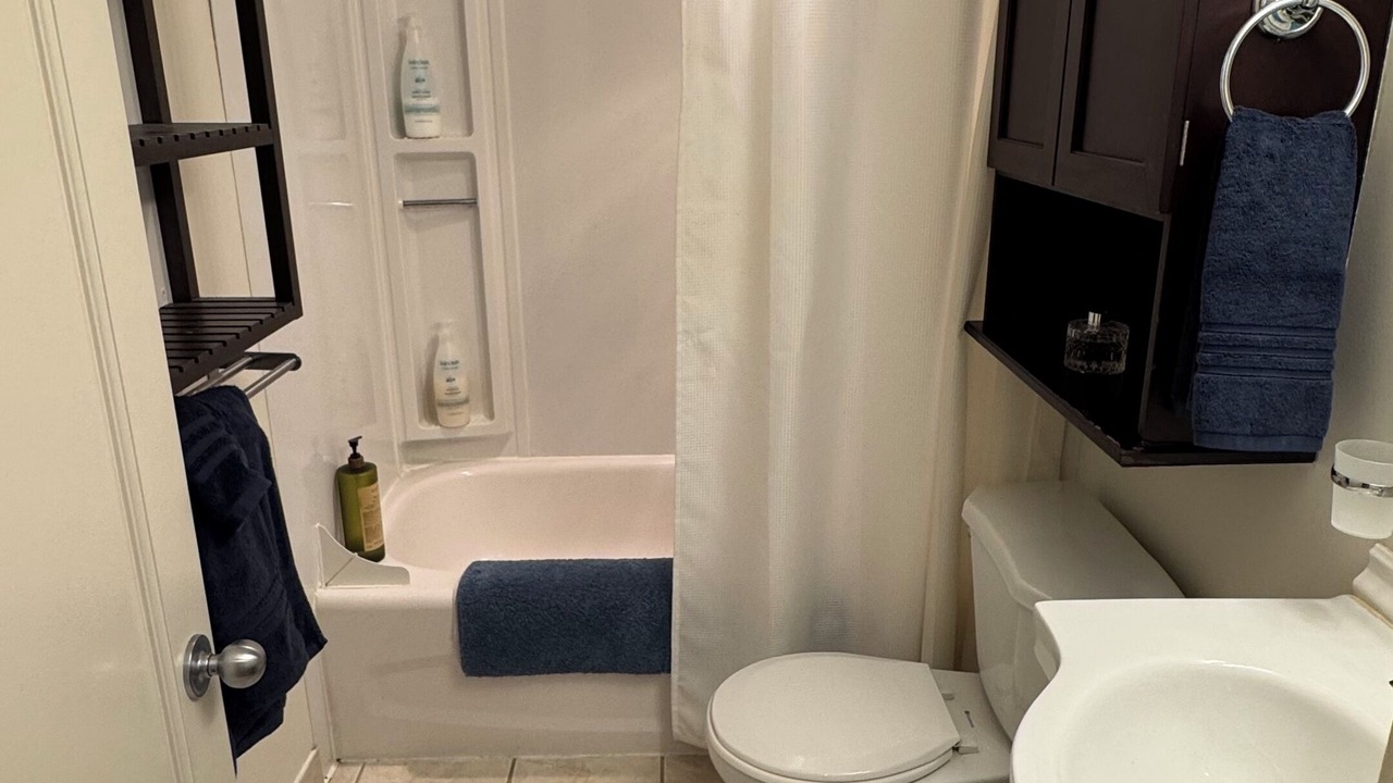 Photo of Bathroom in Riley Park