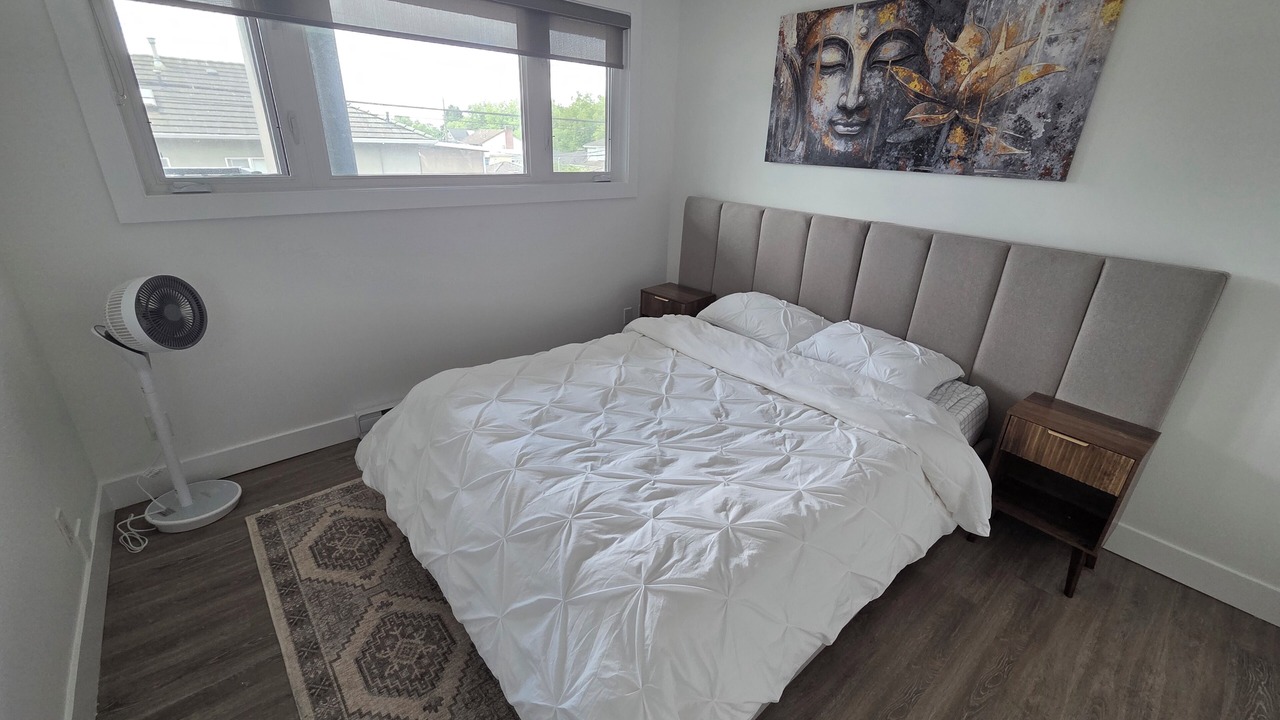 Photo of Bedroom in Sunset