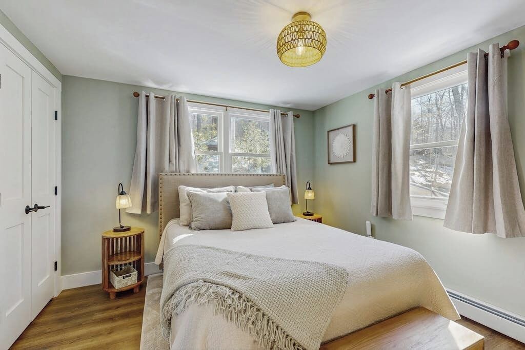 Photo of Bedroom in Gray