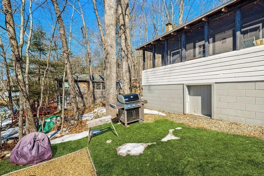 Photo of Outdoor in Gray