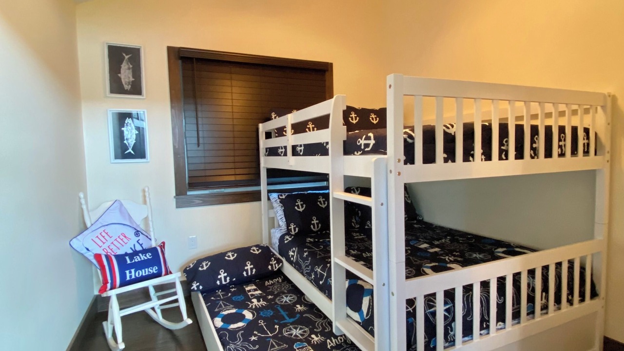 Photo of Bedroom in Bracebridge