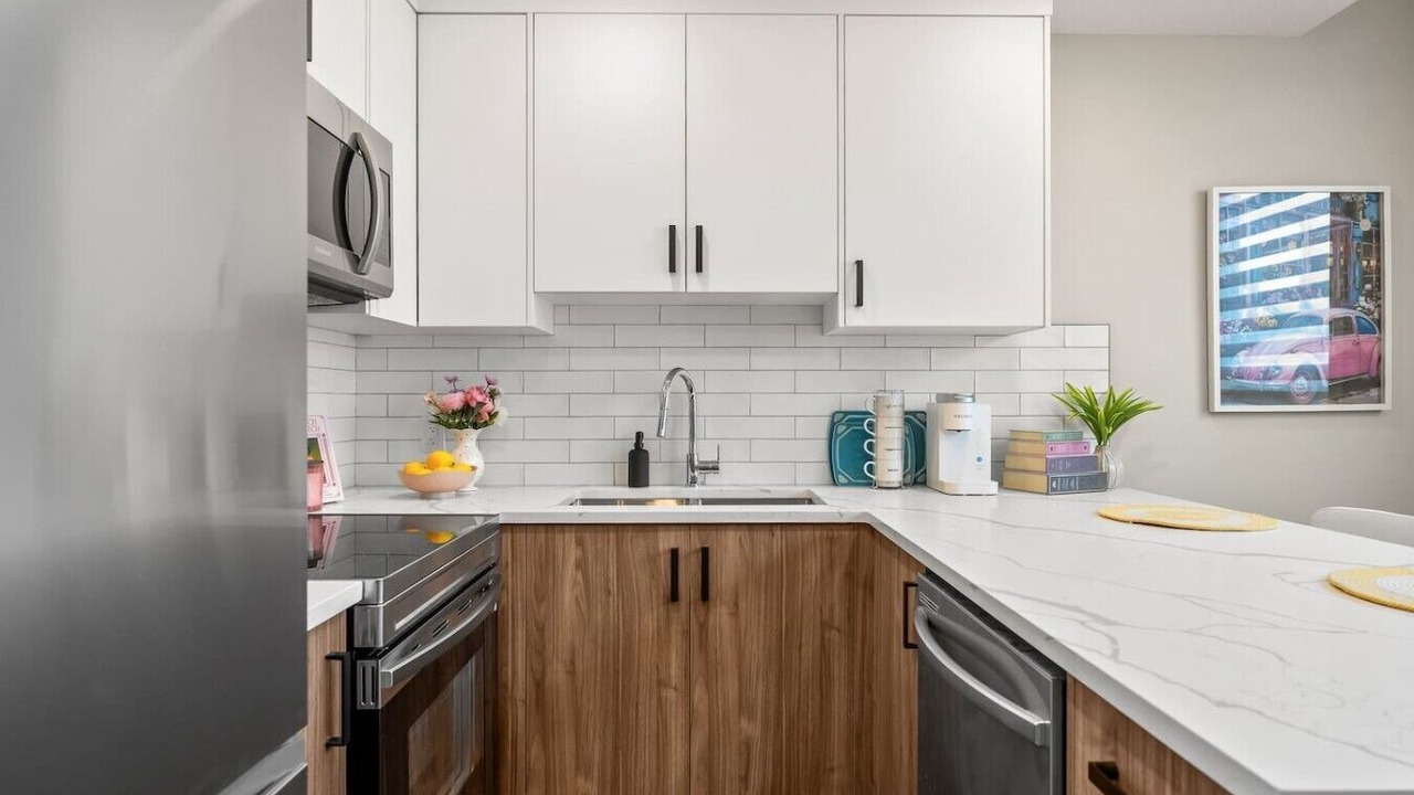 Photo of Kitchen in Banff Trail