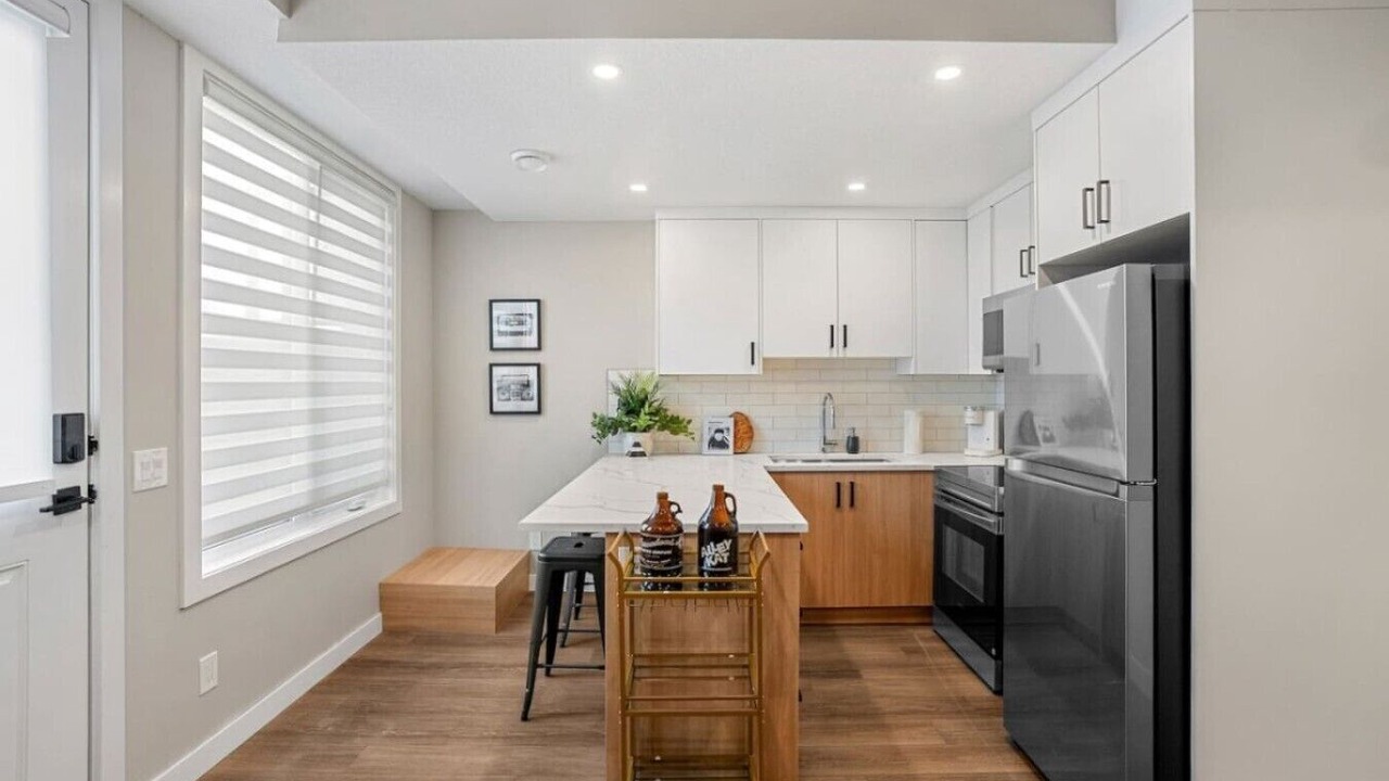 Photo of Kitchen in Banff Trail