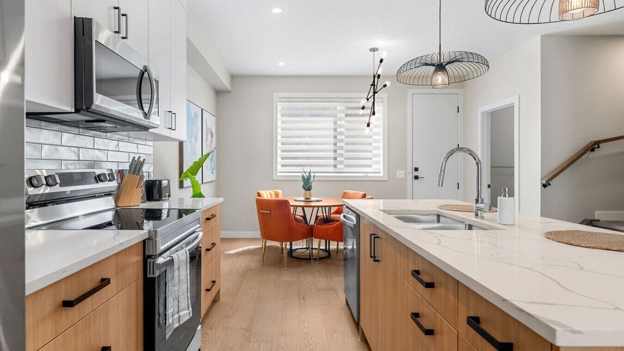 Photo of Kitchen in Banff Trail