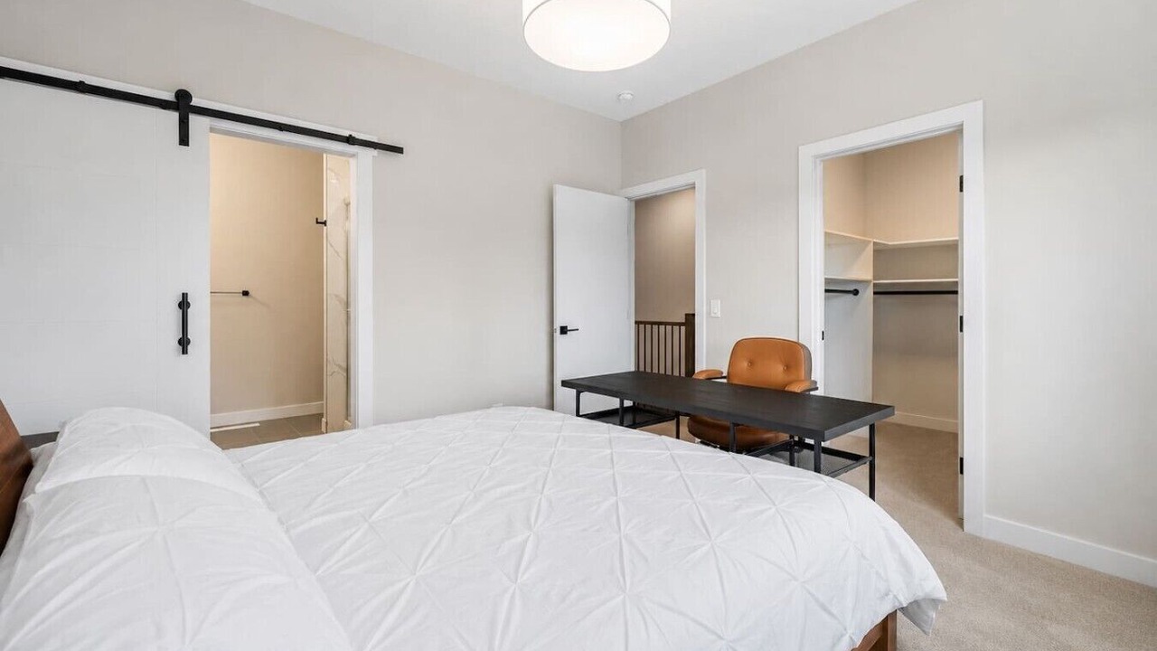 Photo of Bedroom in Banff Trail