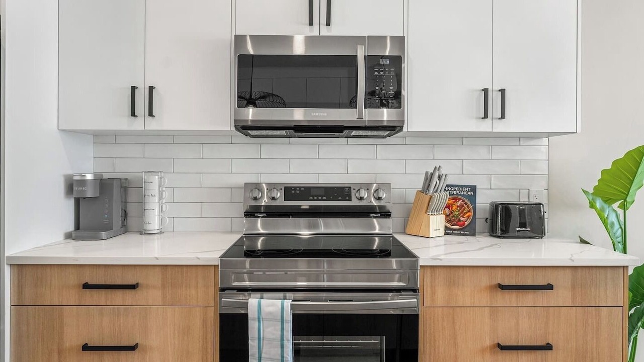 Photo of Kitchen in Banff Trail