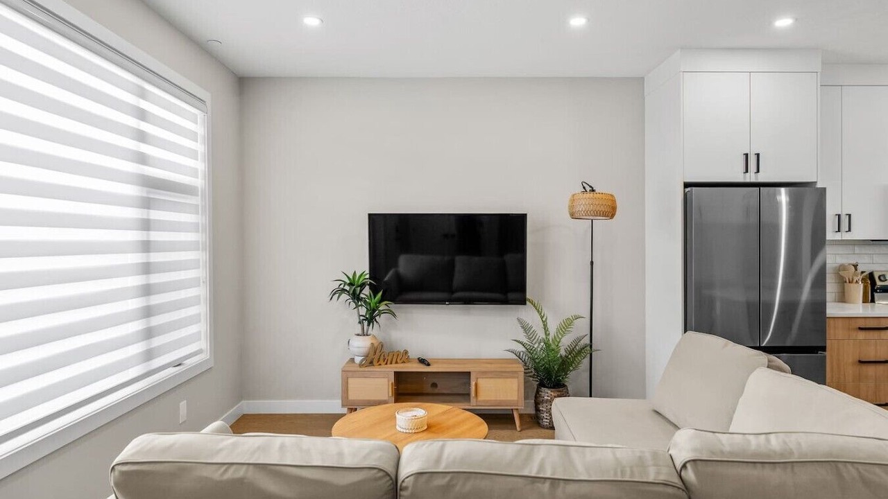 Photo of Livingroom in Banff Trail
