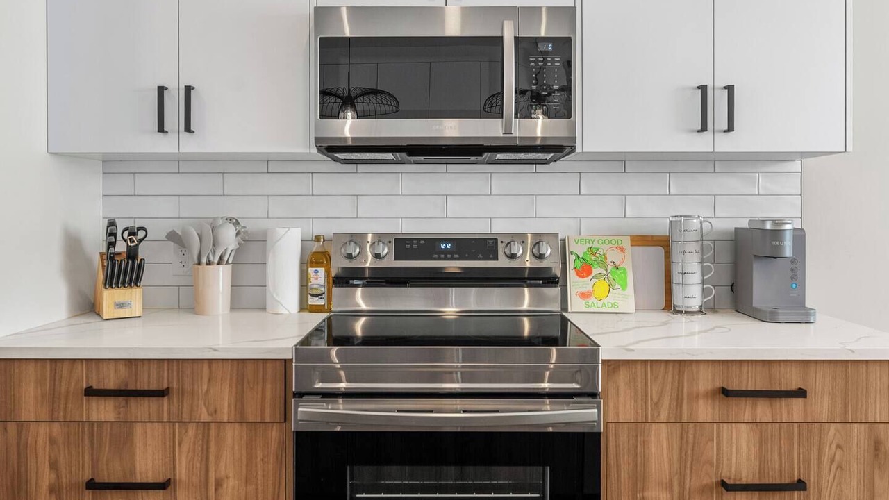 Photo of Kitchen in Banff Trail