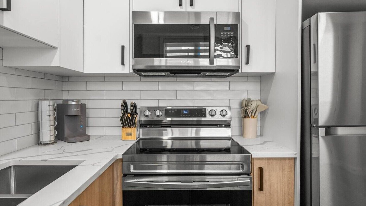 Photo of Kitchen in Banff Trail
