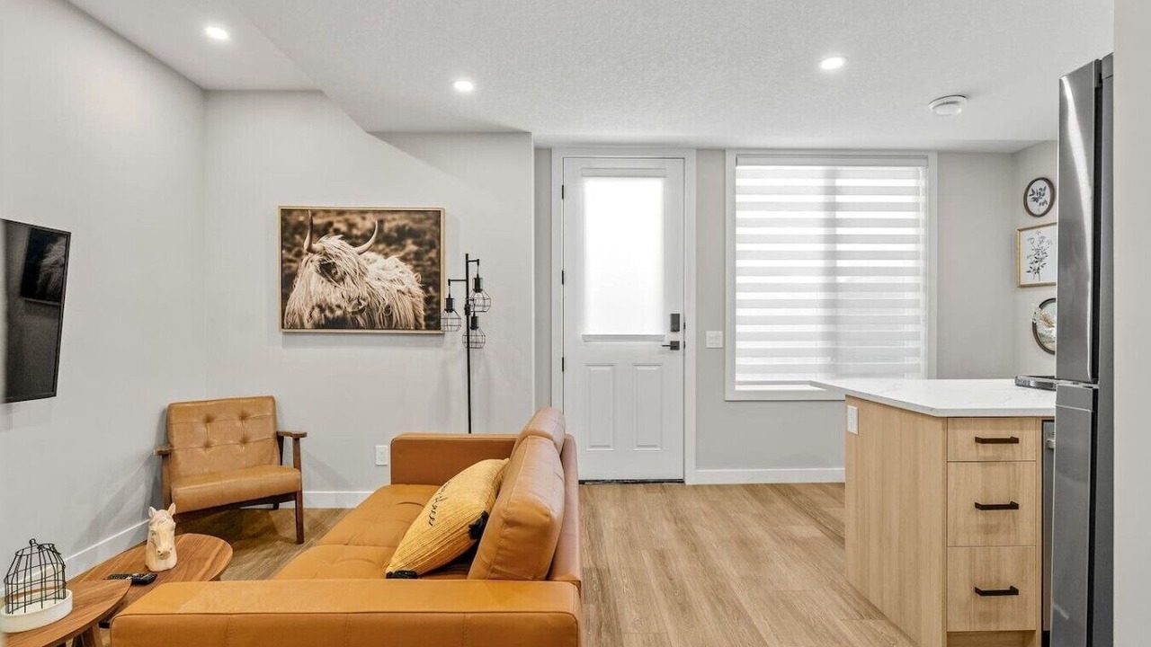 Photo of Livingroom in Banff Trail