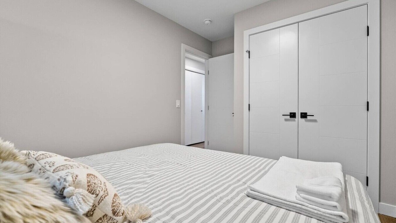 Photo of Bedroom in Banff Trail