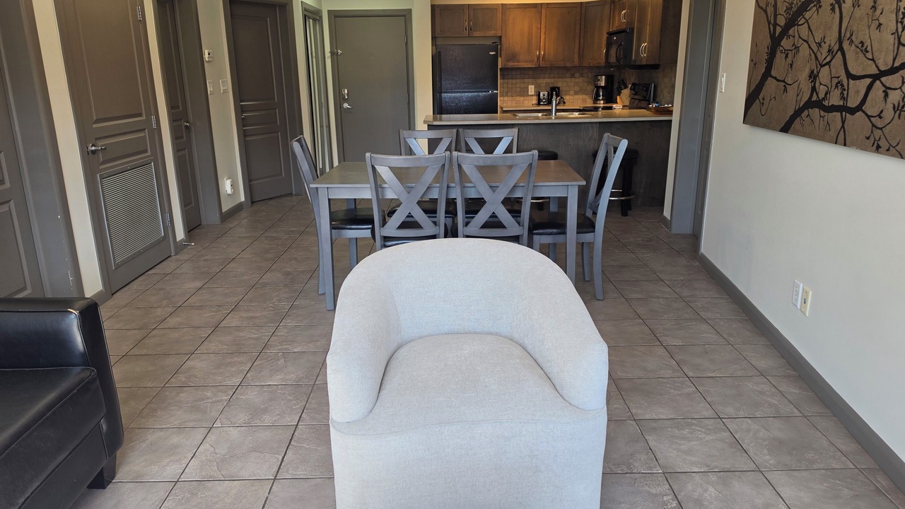Photo of Livingroom in South Pandosy