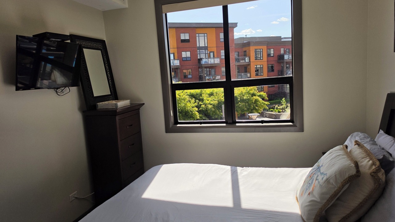 Photo of Bedroom in South Pandosy
