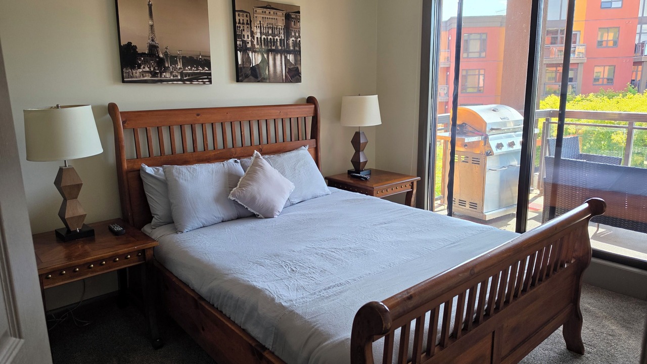 Photo of Bedroom in South Pandosy