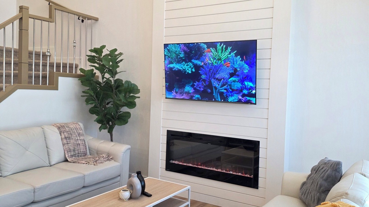 Photo of Livingroom in Division No. 11