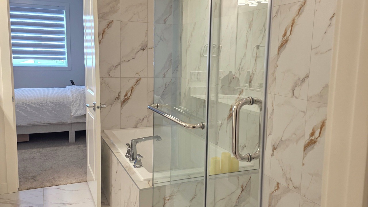 Photo of Bathroom in Division No. 11