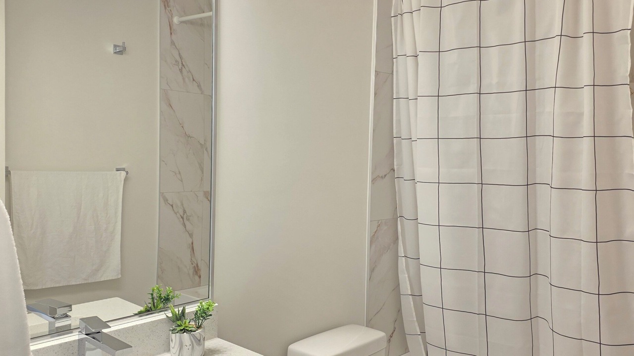 Photo of Bathroom in Division No. 11