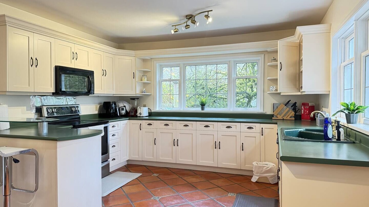 Photo of Kitchen in Shaughnessy