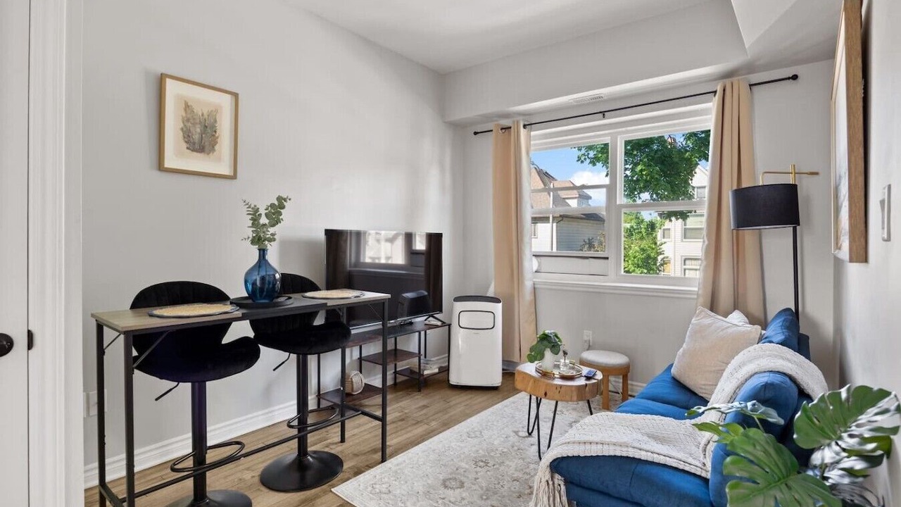 Photo of Livingroom in Walkerville